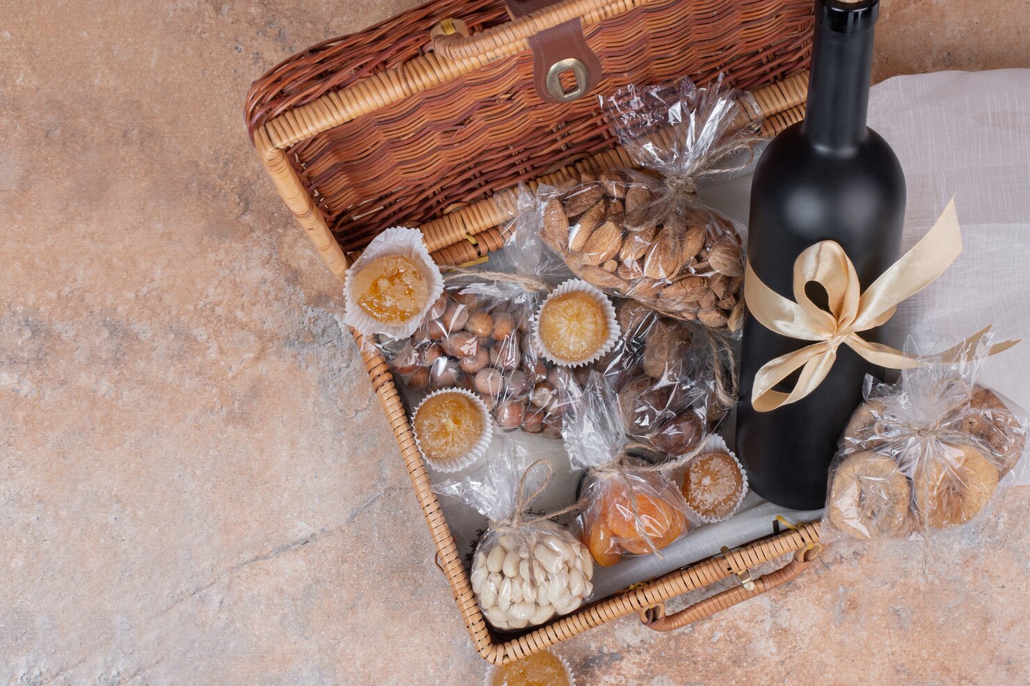 Premium Gift Hamper Basket